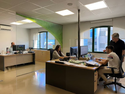 Dirección, horario, teléfono y opiniones de Castor Empresa de Limpieza Granada en Granada