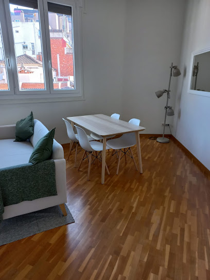 Dirección, horario, teléfono y opiniones de Limpiezas Servi House en L'Hospitalet de Llobregat
