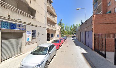 Dirección, horario, teléfono y opiniones de Limpiezas Sierra Nevada Sca en Granada