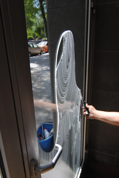 Dirección, horario, teléfono y opiniones de Limpiezas Viper en Barcelona